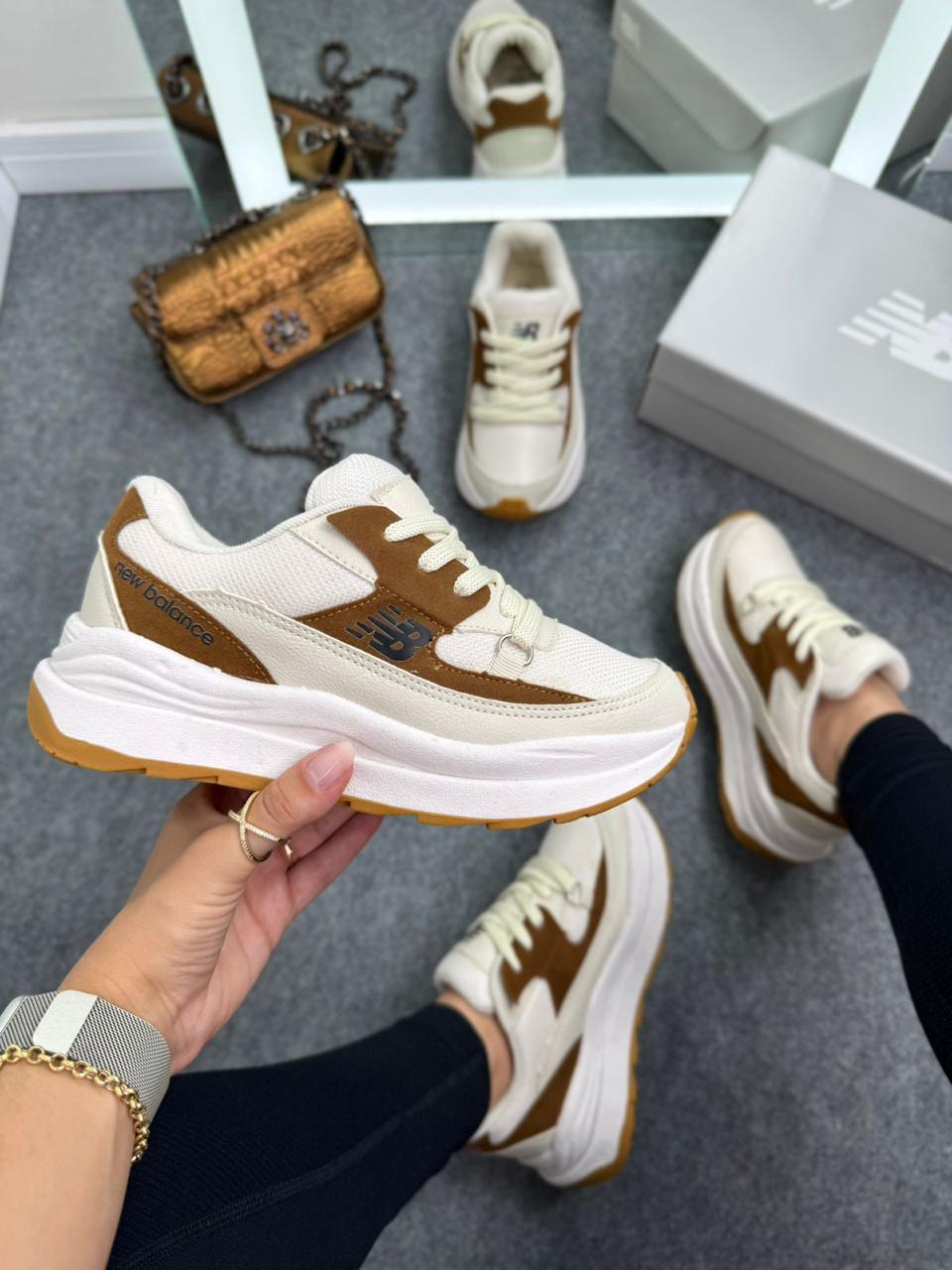 New Balance Confort